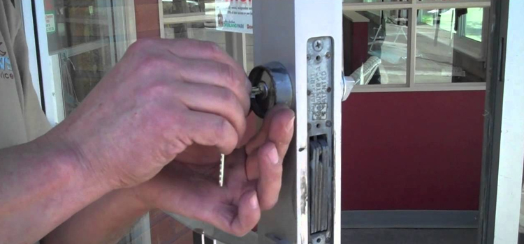 commercial door lock repair Brentwood